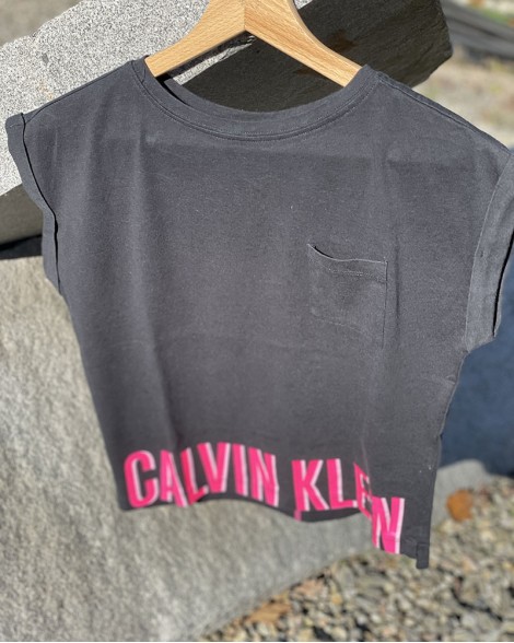 Triko dětské Calvin Klein černé s neonovým nápisem